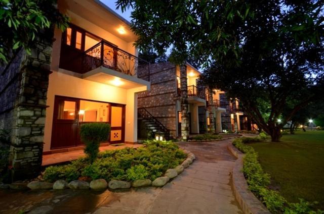 Hotel Corbett Suman Grand Corbett National Park Exteriér fotografie