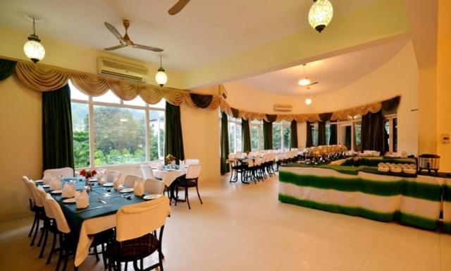 Hotel Corbett Suman Grand Corbett National Park Exteriér fotografie